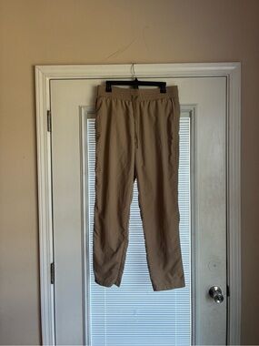 Women’s GAPFIT Runaround Pants Large